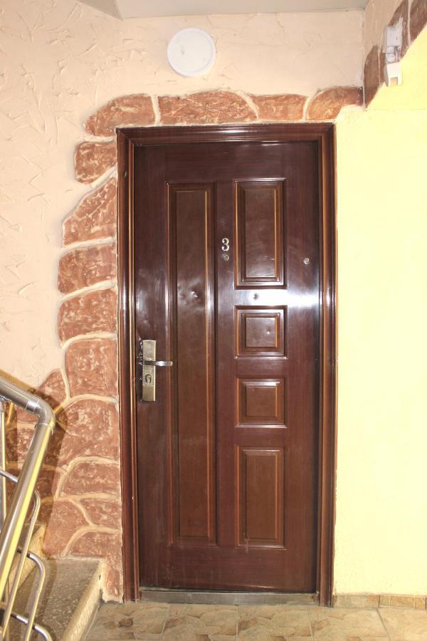 Holiday Home On Aygestan 11 Yerevan Bilik gambar