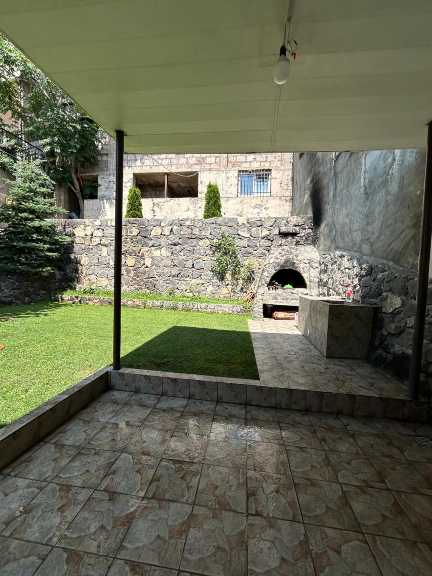 Holiday Home On Aygestan 11 Yerevan Luaran gambar