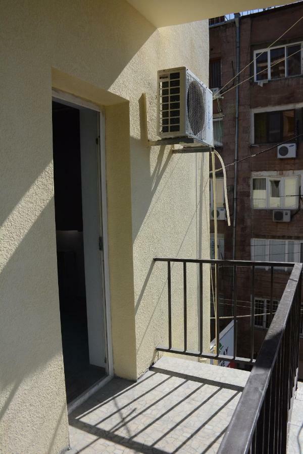 Holiday Home On Aygestan 11 Yerevan Luaran gambar