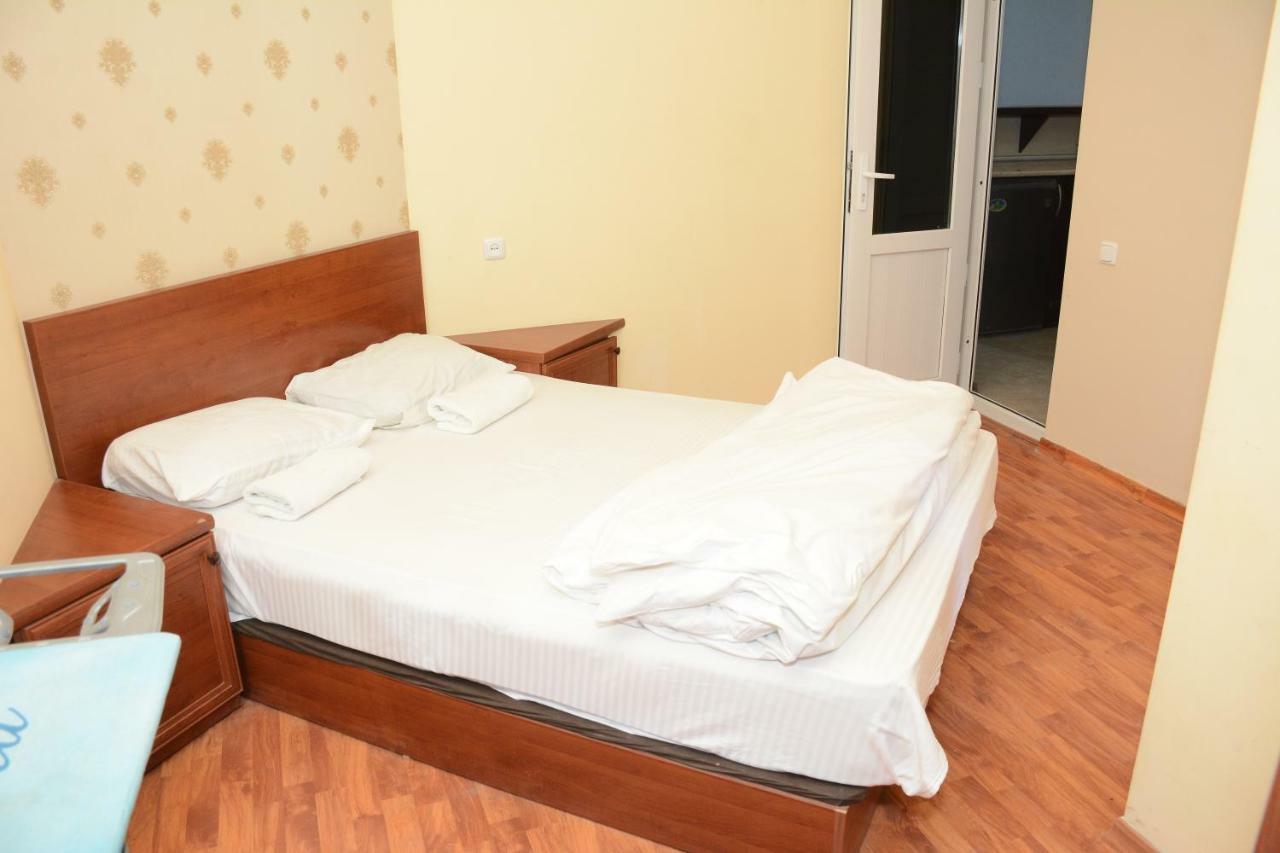 Holiday Home On Aygestan 11 Yerevan Luaran gambar