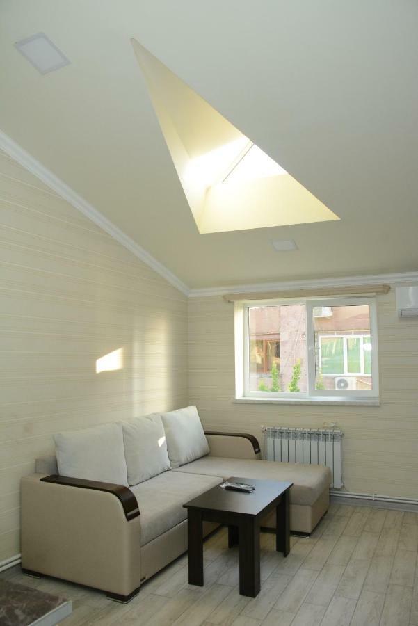Holiday Home On Aygestan 11 Yerevan Luaran gambar