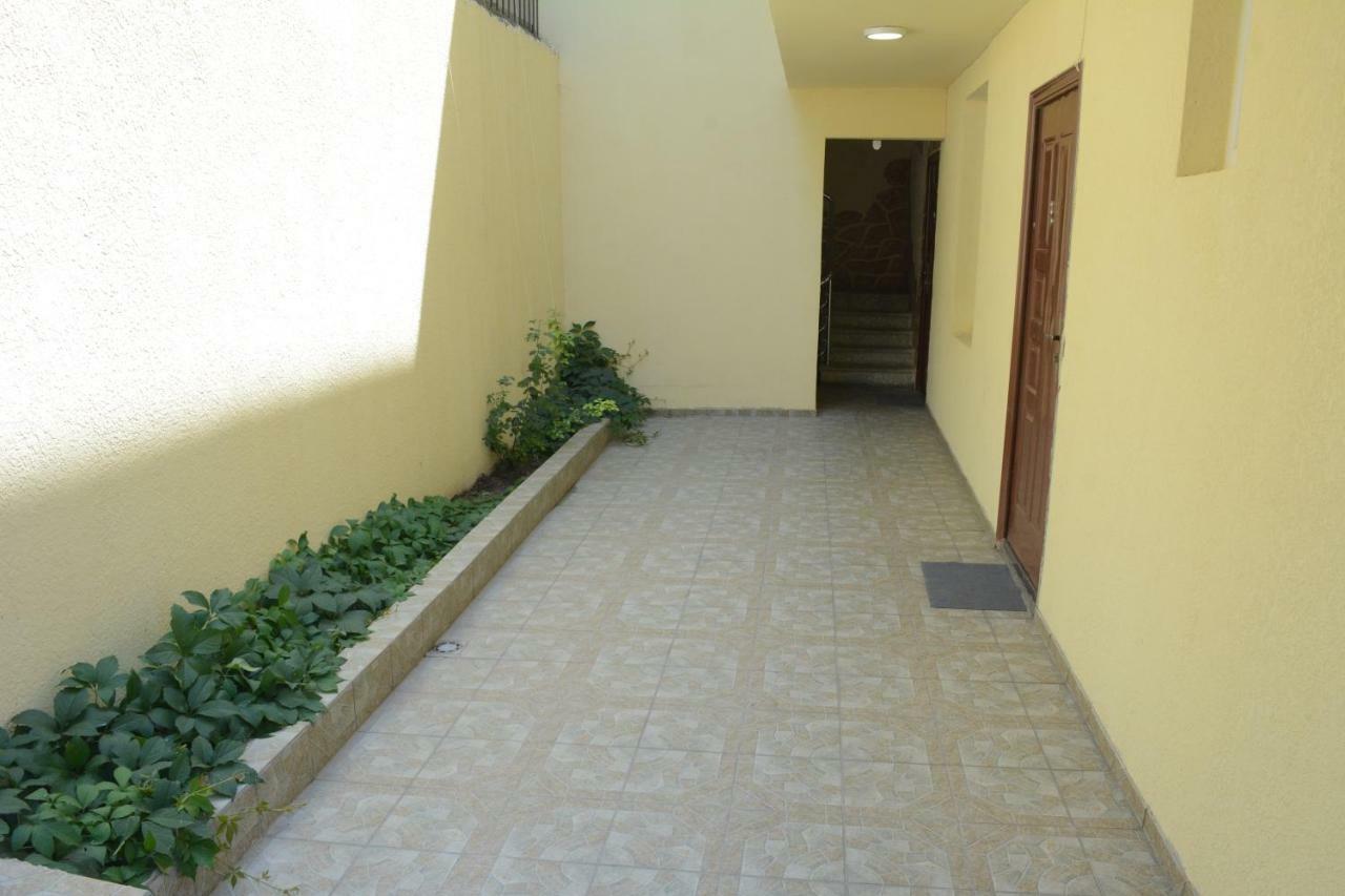 Holiday Home On Aygestan 11 Yerevan Luaran gambar